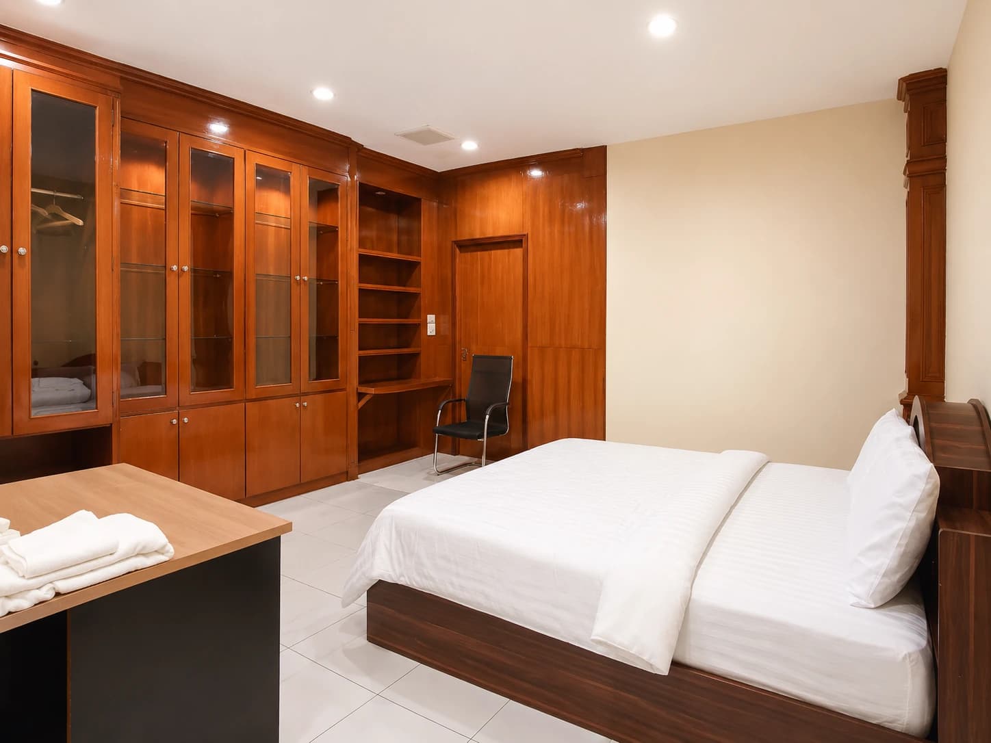 Family Room view 10